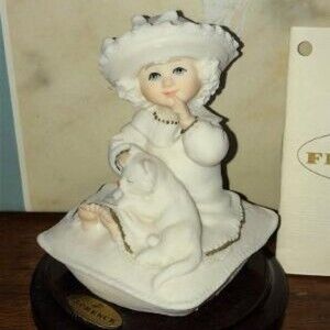 Giuseppe Armani 1997 Gift "Quiet Please" Figurine